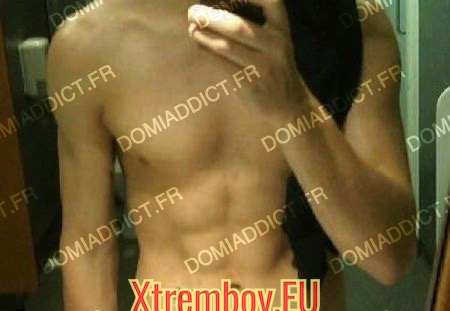 P'tit cul serré de crunchboy pour gros calibre