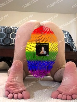 Jh 24ans urinoir public