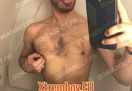 Fréjus - Assoiffé de bites (19 visits) Homme très sexe aime une bonne hygiène corporelle. Recherche plan cul sauna !!! Je suis un peu poi... Fréjus - Assoiffé de bites