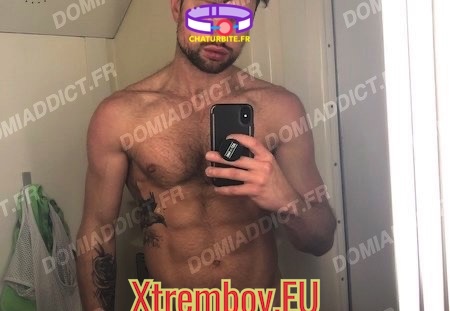Hello à Lyon (30 visits) Je suis un mec bi de 35 ans, 178m pour 80kg, pratique musculation, barbe et cv court, yeux bleus. Je... Hello à Lyon