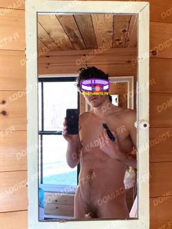 Escort masculin espagnol à Paris : Massages érotiques et jeux BDSM pour hommes et couples